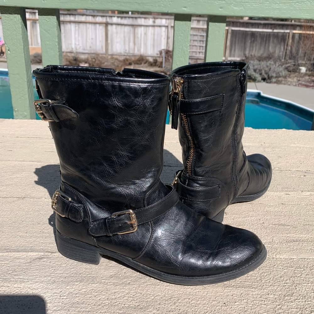 Nice black boots